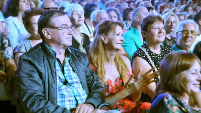 Росица Кирилова и съпруга й Георги Начев бяха сред гостите на концерта