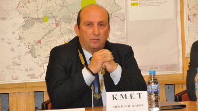 Иван Жабов ще управлява още четири години община Средец
