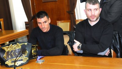 Атанас Божилов и треньора му Николай Атанасов