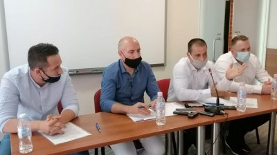 Четиримата съветници са против онлайн приемането на бюджета на Община Бургас. Снимка Архив Черноморие-бг