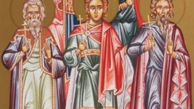 Светите мъченици Акиндин, Пигасий и Анемподист, след като претърпяли различни мъчения, били изгорени