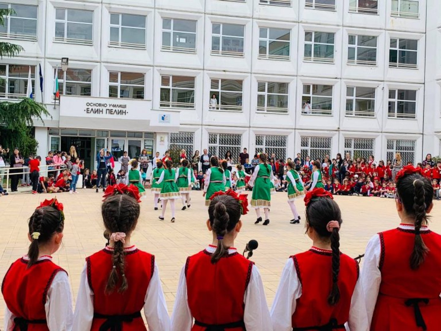 Училището е единственото от Бургас одобрено на първия етап на програмата. Снимка ОУ Елин Пелин
