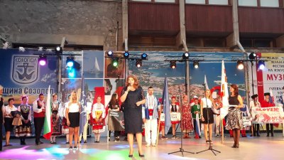 Вицепрезидентът Илияна Йотова откри тринадесетото издание на фестивала Музите в Созопол. Снимки пресцентър Община Созопол