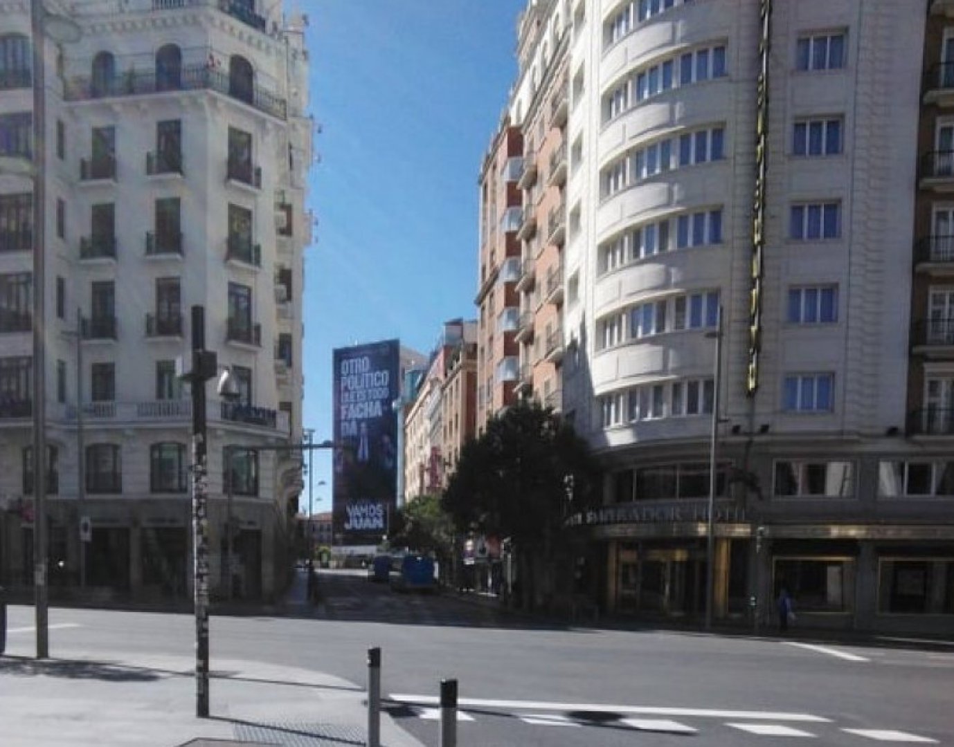 Необичайно тихи и пусти са улиците на испанската столица Мадрид. Снимки Ангелина Горанова