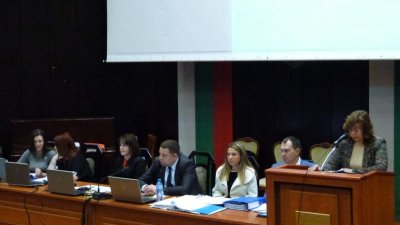 Час продължиха дебатите по докладната записка за бюджета на Варна. Снимки ОбС Варна