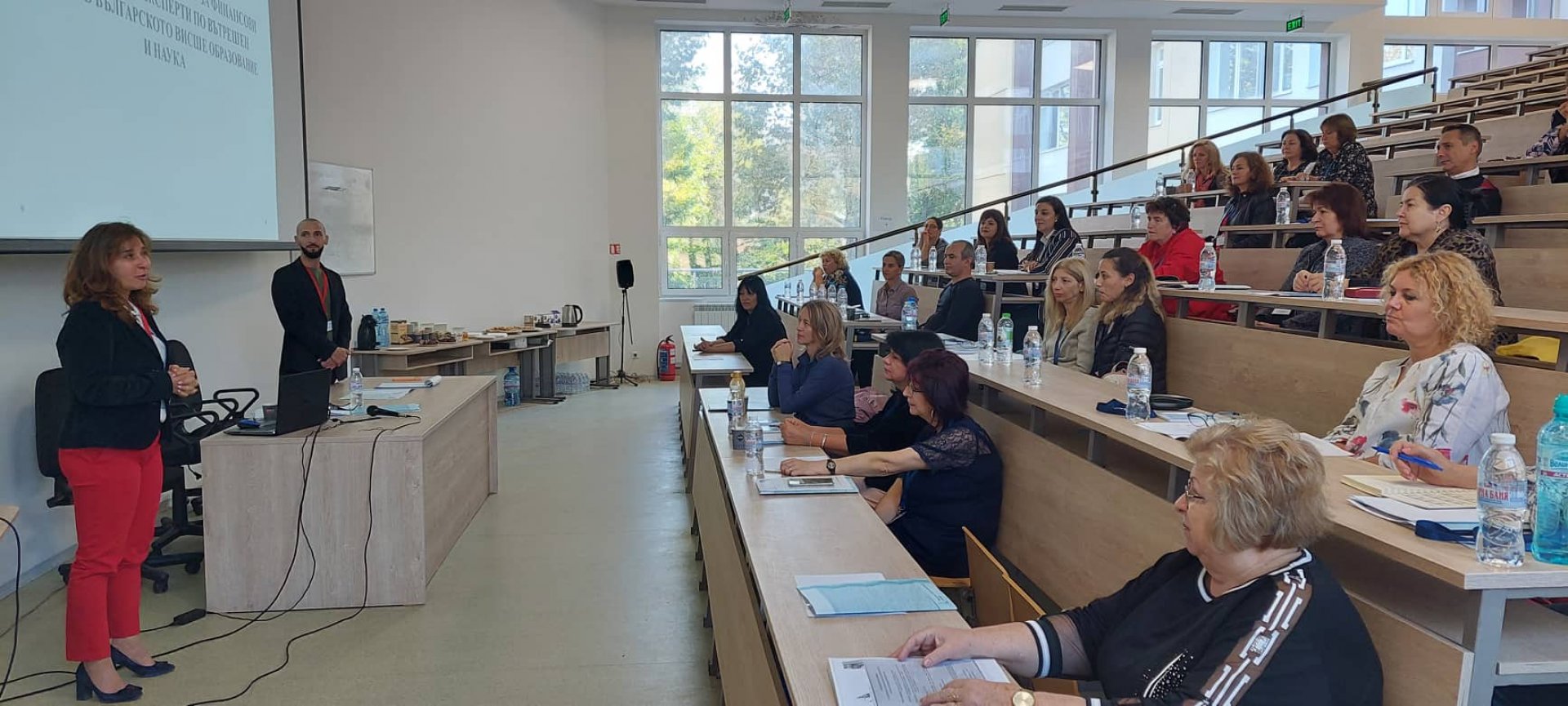 Форумът започна в бургаския университет, който е и организатор на събитието. Снимки университет Проф. д-р Асен Златаров