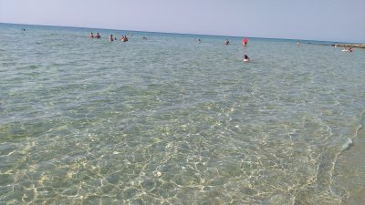 Така изглежда водата на гръцкия плаж Ammolofoi Beach. Снимка Господин Бодуров