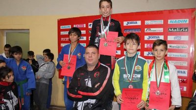 Бургаският клуб участва в турнира с 11 състезатели. Снимка Пресцентър Община Бургас