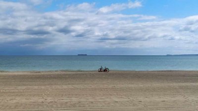 Максималните температури ще са 22°-24°, близки до температурата на морската вода. Снимка Петя Добрева