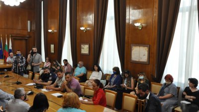 Срещата на директорите се състоя в заседателната зала на Община Бургас. Снимка Община Бургас