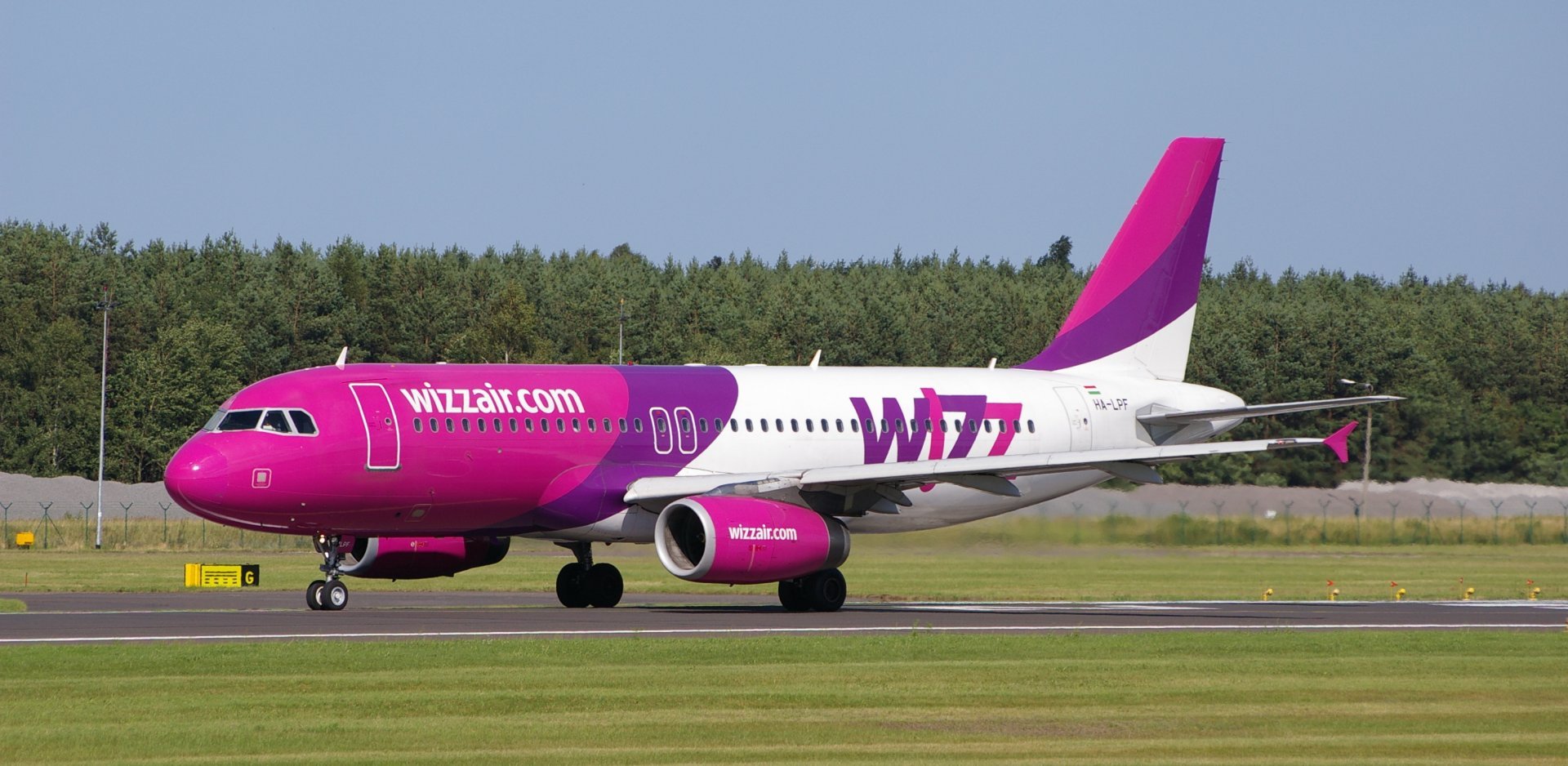 Полетът от Лутън до Бургас е на авиокомпания Wizz Air