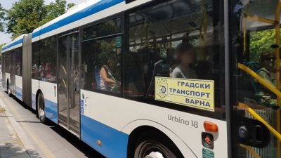 В автобусите във Варна може да се пътува с документ съгласно Наредбата за реда и условията за пътуване в обществения транспорт на общината