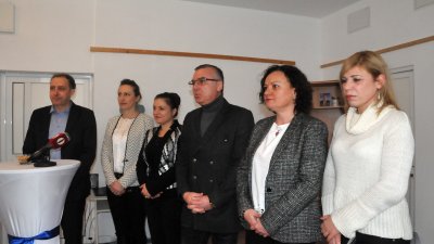 Министърът трябва да отговори на питането на бургаските депутати по време на парламентарния контрол. Снимка Лина Главинова