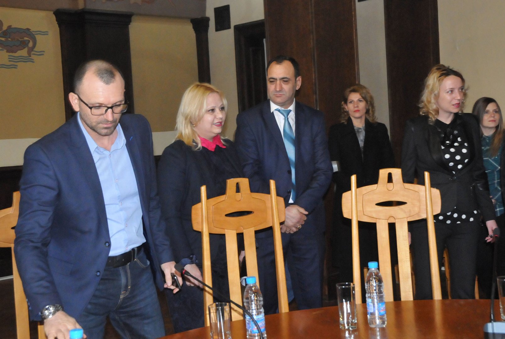 КЗД дойде почти в целия си състав за срещата в Бургас. Снимки Лина Главинова