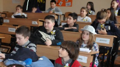 11 деца от Бургас ще мерят сили на финала на Националното състезание по творческо писане на английски език. Снимка Архив Черноморие