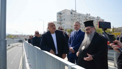 Премиерът Борисов видя на място строителните дейности във Варна. Снимки Министерски съвет