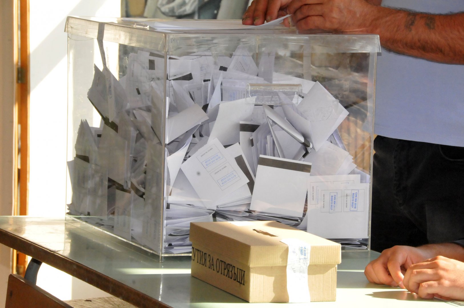 9 са Секционните избирателни комисии в община Приморско. Снимка Лина Главинова
