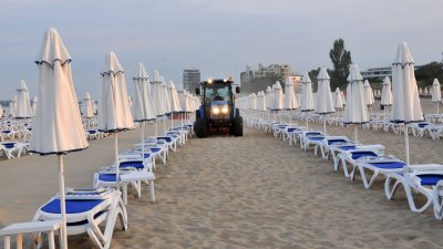 Тази вечер официално закриват сезона на плажа в Слънчев бряг. Снимка Архив Черноморие-бг
