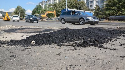 Част от булеварда ще бъде затворен за движение на автомобили от 06:00 до 17:00 часа. Снимки Община Варна