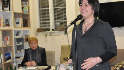 Анамария Коева ще представи петата си поетична книга на 24-и април в Бургас. Снимка Архив Черноморие - бг