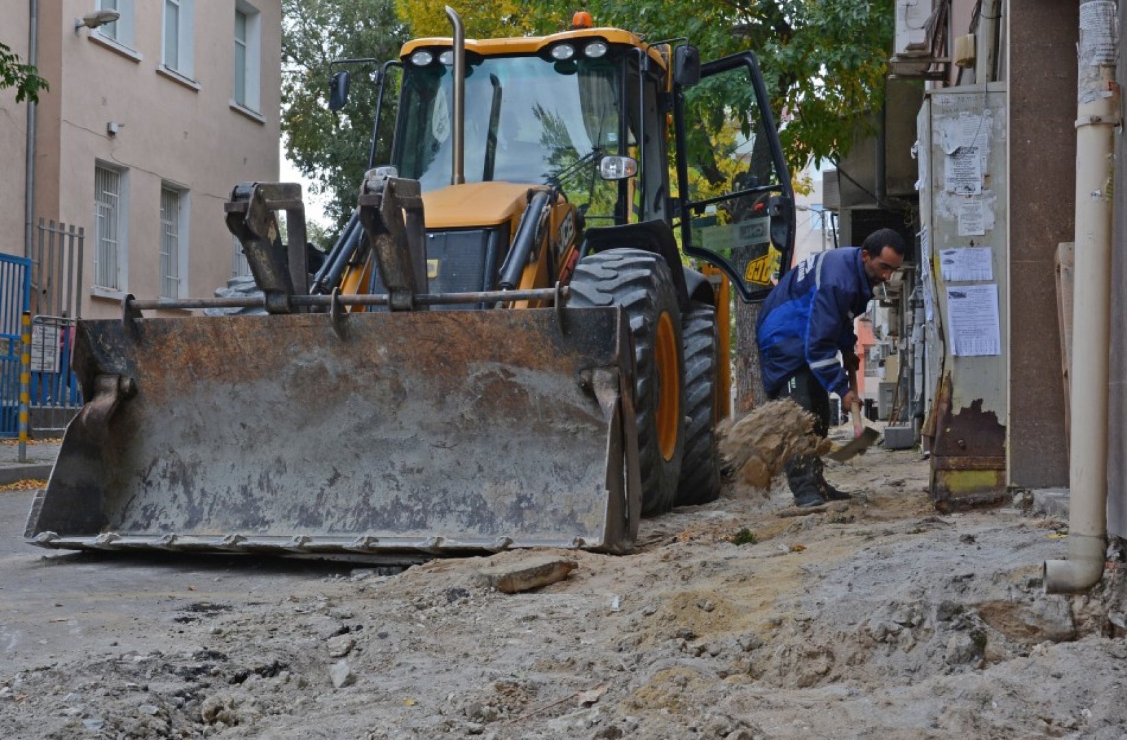 Поетапно ще започне ремонт на улиците в района на Колхозния пазар. Снимки Община Варна