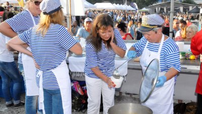 Конкурсът за най-вкусна рибена чорба е един от акцентите на фестивала. Снимка Архив Черноморие-бг