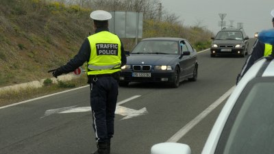 Засилени са мерките да влизана в Бургас на КПП-та на магистрала Тракия. Снимки Черноморие-бг