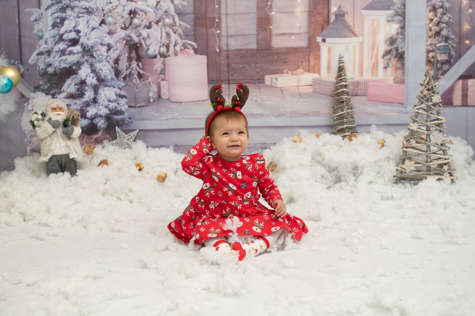 Сияна Тодорова е на 11 месеца и това е нейната първа Коледа