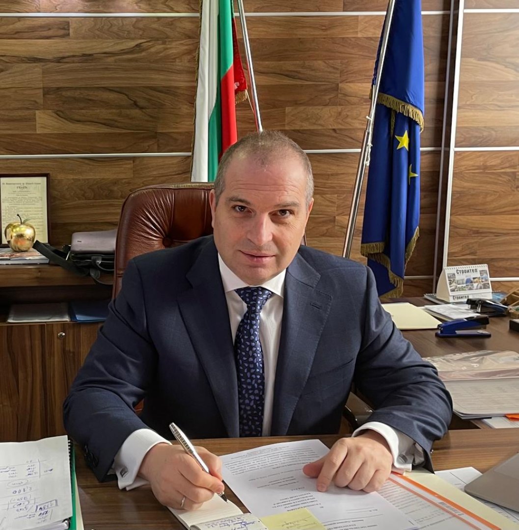 Вицепремиерът ще проведе и работни срещи с областните управител на Бургас, Добрич и Варна. Снимка МРРБ