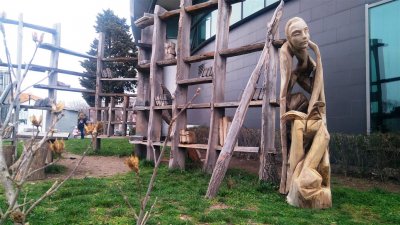 Скулптурите провокират въобръжението на минувачите