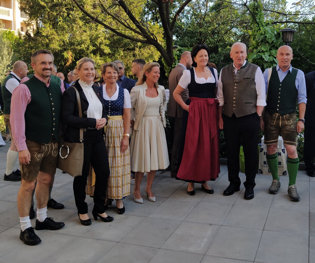 Австрийските гости дойдоха облечени в националните си носии. Снимки Авторът
