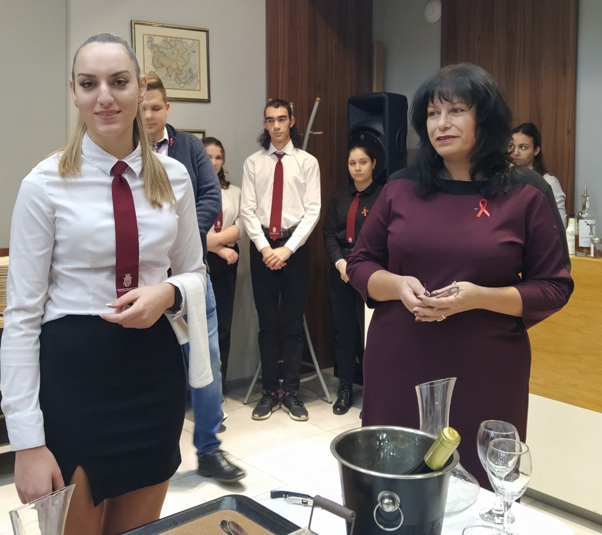 Директорът на гимназията Фотинка Въргова поздрави гостите на кулинарното събитие. Снимки Петя Добрева