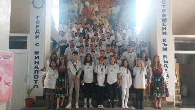 Ученици и учители от пет страни гостуваха на бургаското Механо в рамките на проекта по програма Еразъм+. Снимки ПГМЕЕ