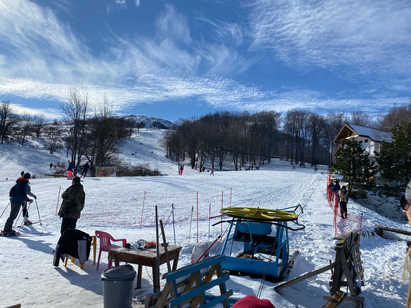 Пистата над Котел предлага отлични условия за ски за начинаещи и учащи. Снимки Авторът