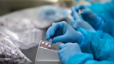 Потвърдените случаи чрез PCR теста са 326 броя, а чрез бърз антигенен тест - 140. Снимката е илюстративна