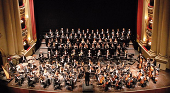 Orchestra-e-coro-Arena-di-Verona