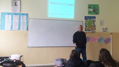 Образователната кампания на данъчните се провежда за четвърта година. Снимка НАП - Бургас