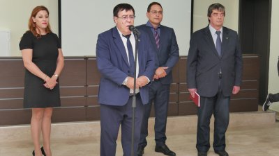 Бенчо Бенчев (на преден план) е водач на листата за Общински съвет