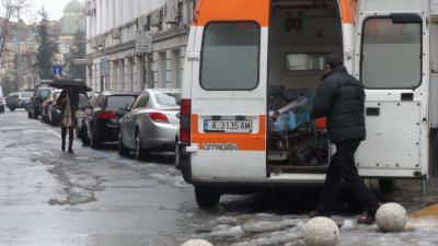 Няколко малки улички в централната част на Бургас ще бъдат ремонтирани. Снимки Лина Главинова