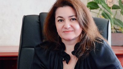 Силва Крикорян наследява на поста доскорошния секретар Нора Момчева. Снимка Община Варна