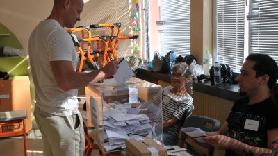 45 824 души от имащите право на глас в община Бургас са гласували до 16.00 часа. Снимка Бургас без цензура
