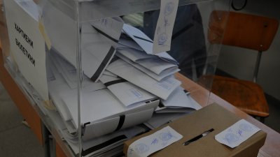 В четири от секциите в община Несебър се гласува само с хартиена бюлетина. Снимка Несебър без цензура