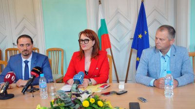 Областният управител Мария Нейков ще се срещне с шифа на ОД на МВР в Бургас следващата седмица. Снимка Черноморие-бг