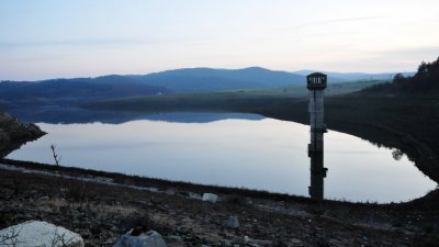 Нивата на Порой и Ахелой също са паднали. В Порой няма наличен полезем обем вода за ползване. Снимка Архив Черноморие-бг