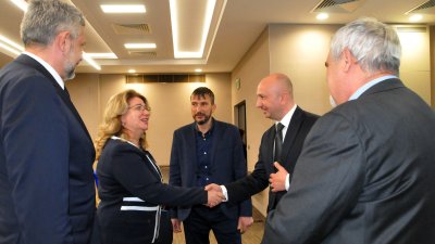 Зам.-министър Геориева участва в туристическия форум в Бургас. Снимки Черноморие-бг
