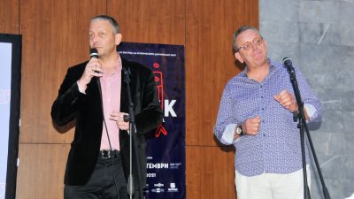 Двамата братя - Димитър Стоянович (вляво) и Петър Стоянович са създатели и организатори на фестивала. Снимка Архив Черноморие-бг