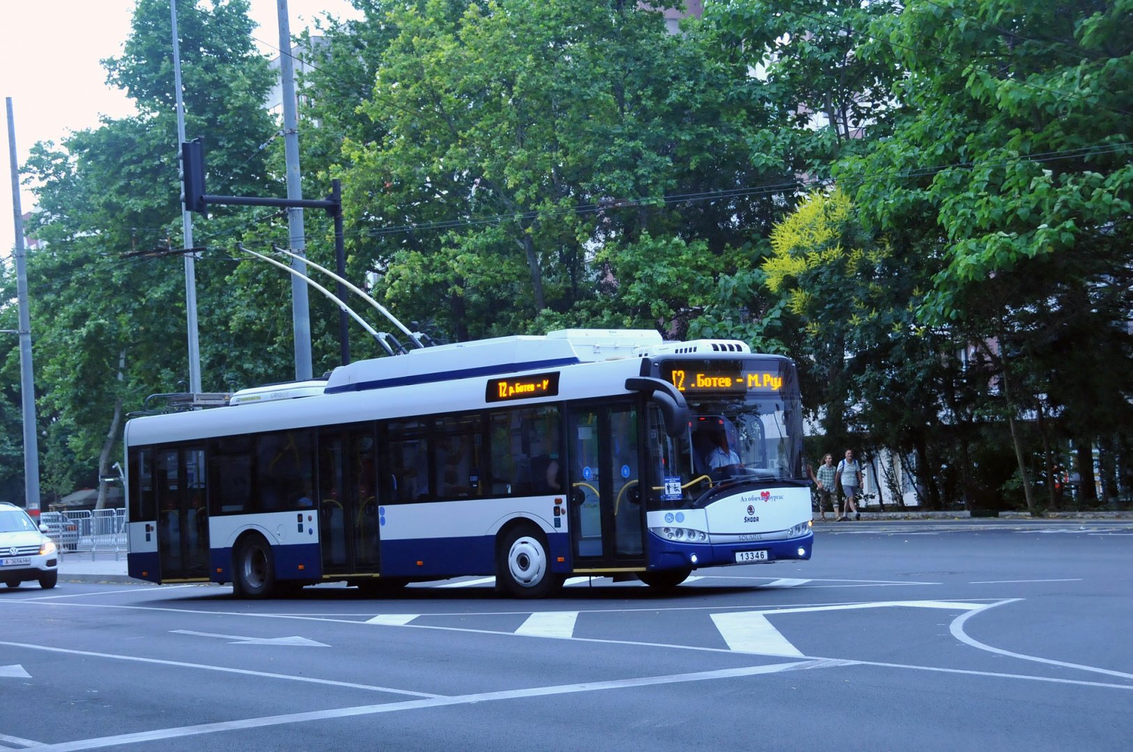 Една от мерките цели намаляване на хората в обществения транспорт. Снимка Архив Черноморие-бг