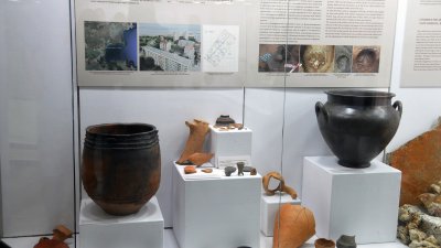 Една от беседите в археологическата експозиция е на тема Праисторически обекти и култури в Бургаско. Снимка Архив Черноморие-бг