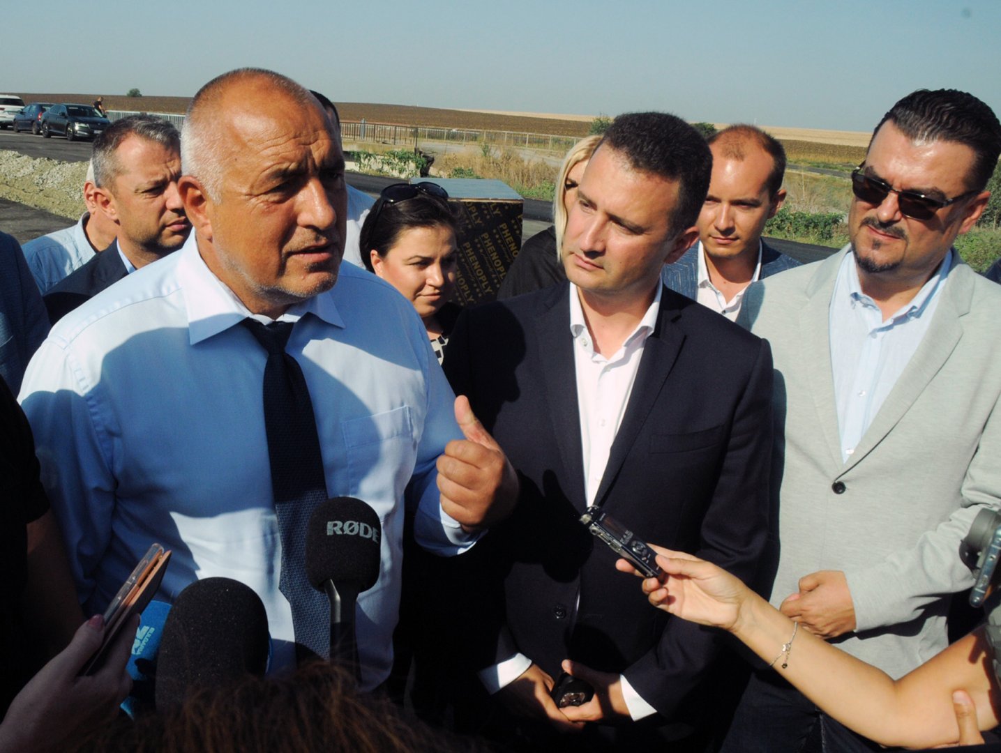 Щяхме да направим обхода на Бургас преди 8 месеца, заяви лидерът на ГЕРБ Бойко Борисов при посещението си на обекта, чието строителство започна при неговото управление. Снимка Черноморие-бг