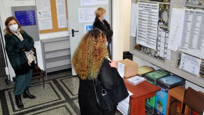 Местата, които са определени за гласуване са сгради, в които има рампи или повдигач. Снимка Архив Черноморие-бг
